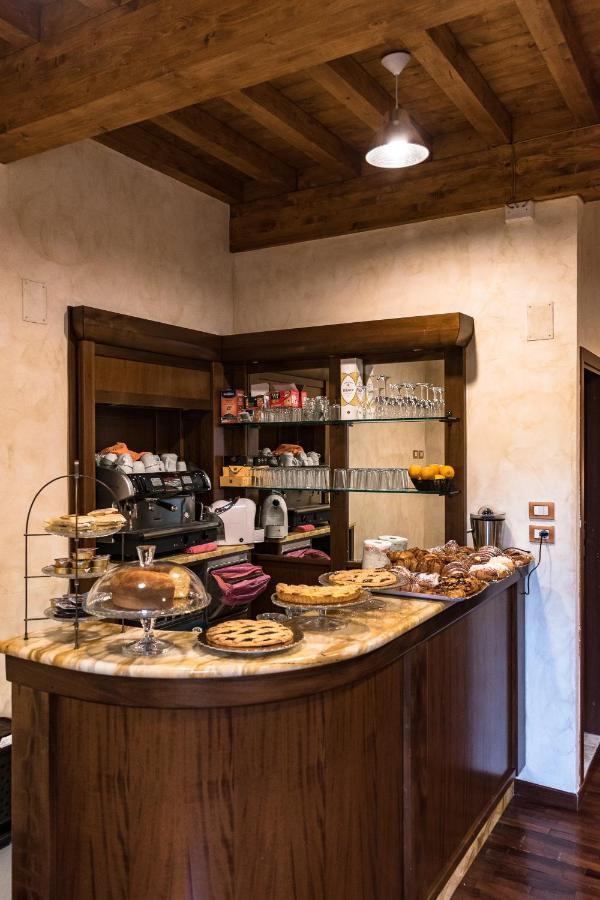 Antica Terrazza Frascati Bed & Breakfast Bagian luar foto