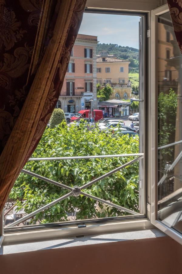 Antica Terrazza Frascati Bed & Breakfast Bagian luar foto