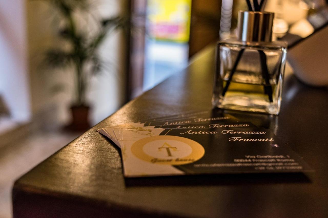 Antica Terrazza Frascati Bed & Breakfast Bagian luar foto